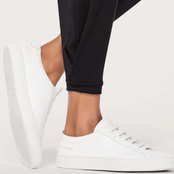 Lululemon Black Twisted & Tucked Pants, Size 2 - Picture 4 of 8